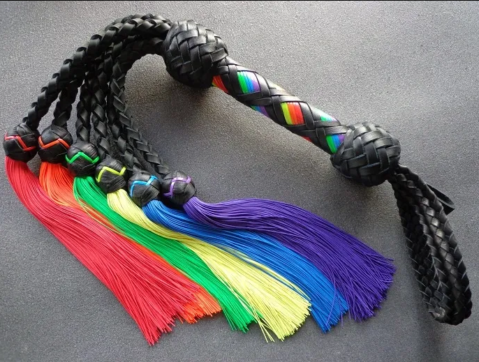 (Above) Custom single flogger. (#set004)